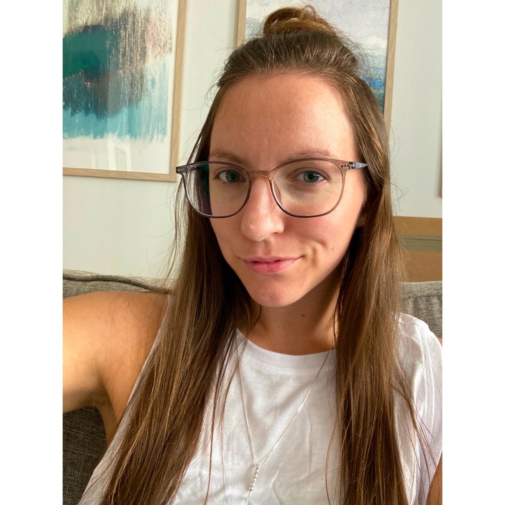 Meet your Posher, Deanna